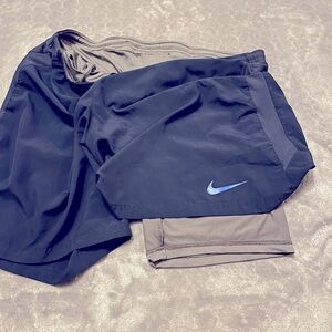 Vintage Navy blue Nike shorts with lining